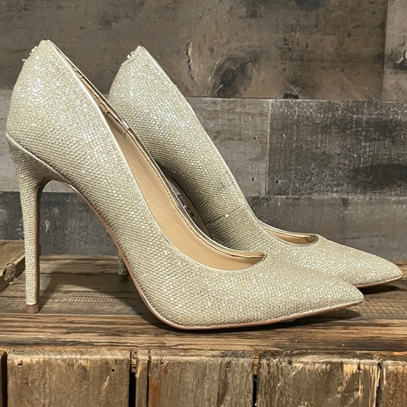 NWT Sam Edelman Danna Pointed Toe Pump - Picture 3 of 7